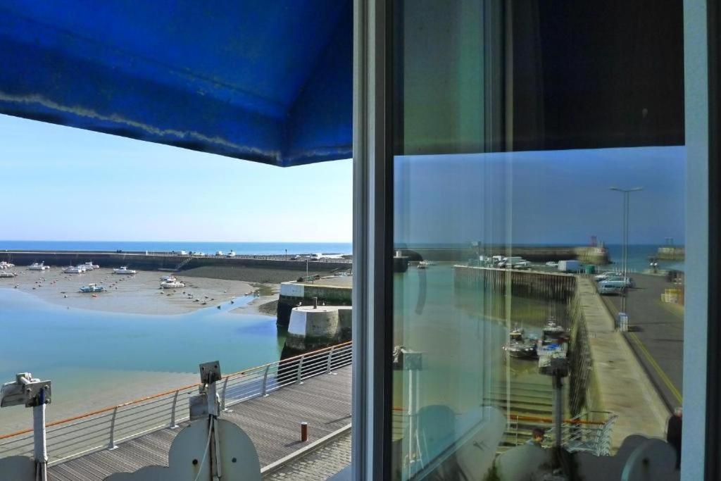 Le Grand Hotel De La Marine "Face A La Mer" ポール・アン・ベッサン・ユパン エクステリア 写真
